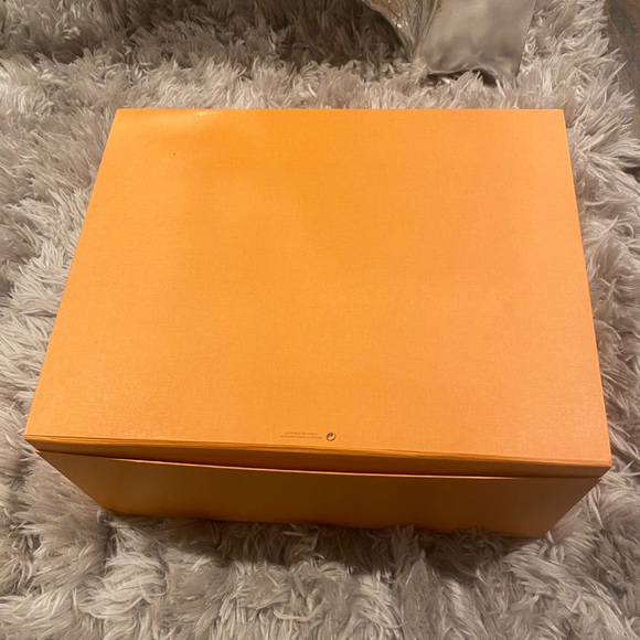 Louis Vuitton: Gift Box 15 3/4 W x 13 D x 7.5 H - Picture 4 of 5